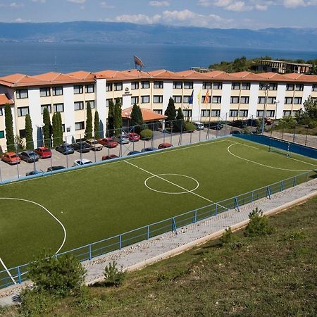 Hotel Makpetrol סטרוגה מראה חיצוני תמונה