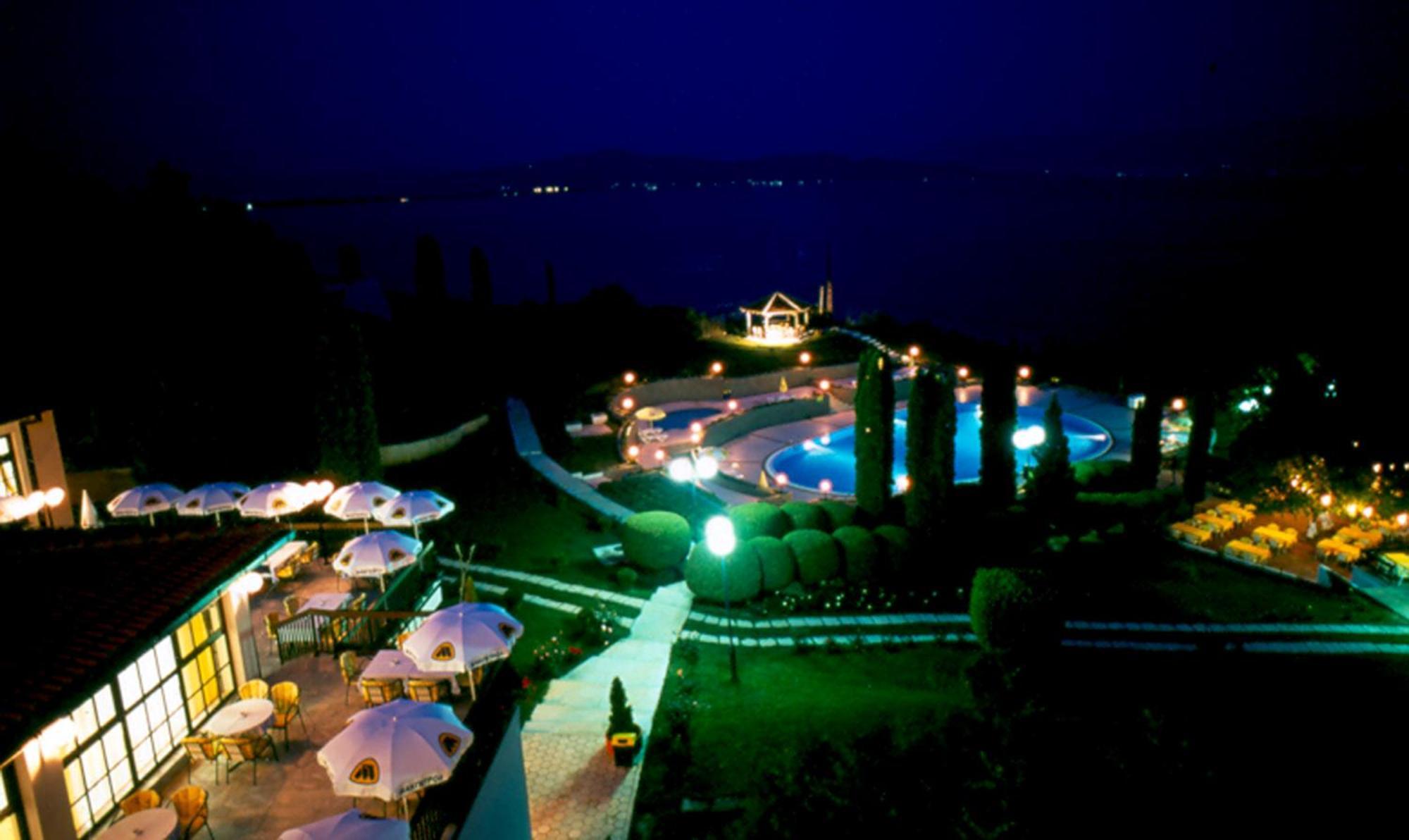 Hotel Makpetrol סטרוגה מתקנים תמונה