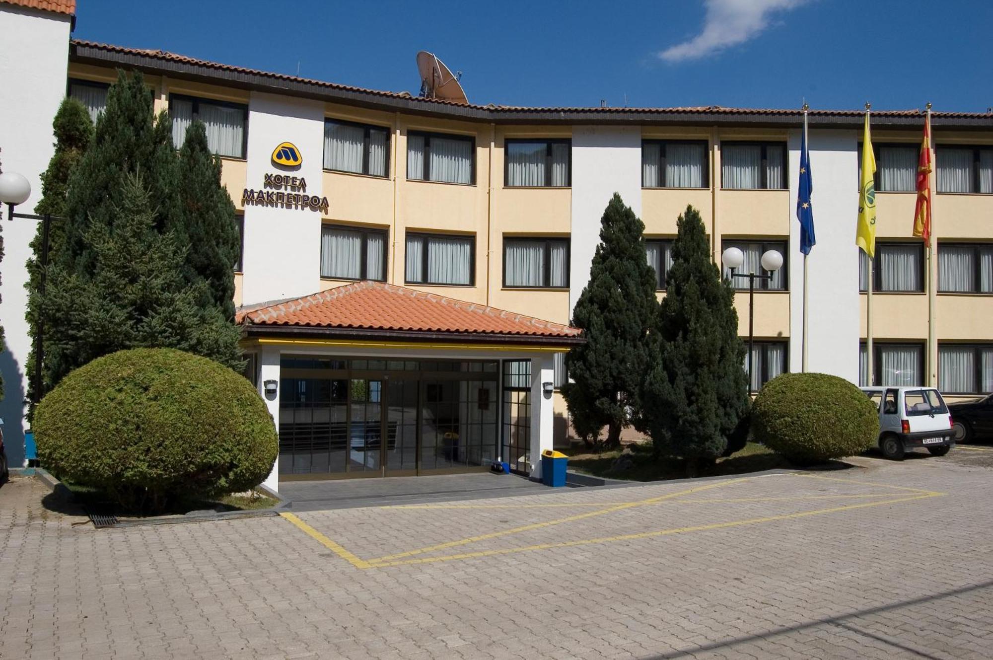 Hotel Makpetrol סטרוגה מראה חיצוני תמונה