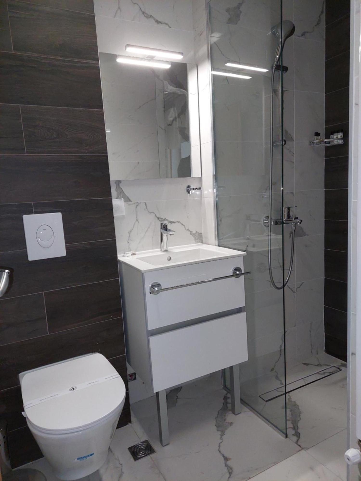 Hotel Makpetrol סטרוגה מראה חיצוני תמונה