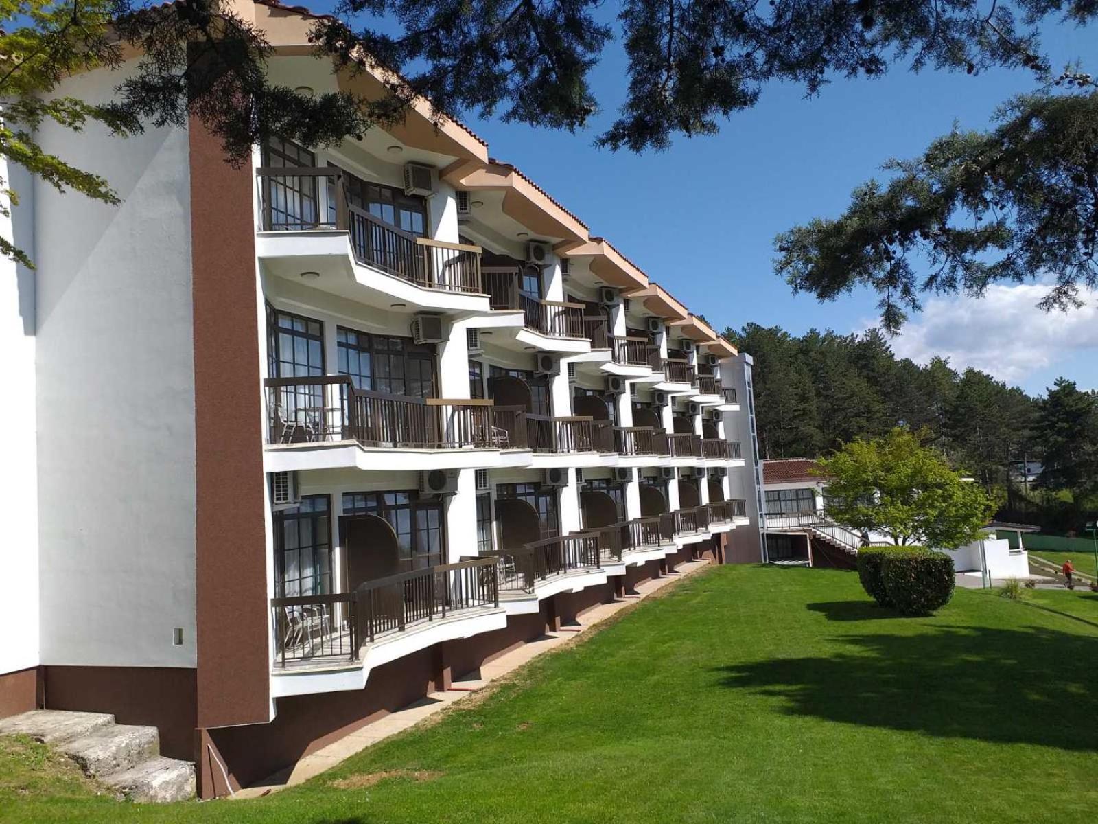Hotel Makpetrol סטרוגה מראה חיצוני תמונה